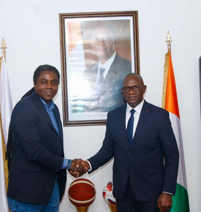 Le ministre Metch Silas a reçu le promoteur du choc des titans. (Ph: Dr)