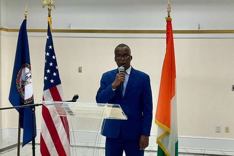 Le Chargé d’affaires a.i.. Mathieu Touré