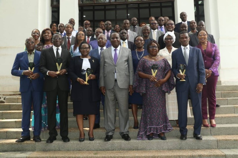Ahoua N'Doli Théophile et ses collaborateurs. (Ph: Dr)
