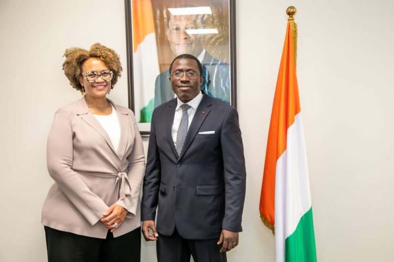 L'ambassadeur des USA et le ministre délégué. (Ph: Dr)