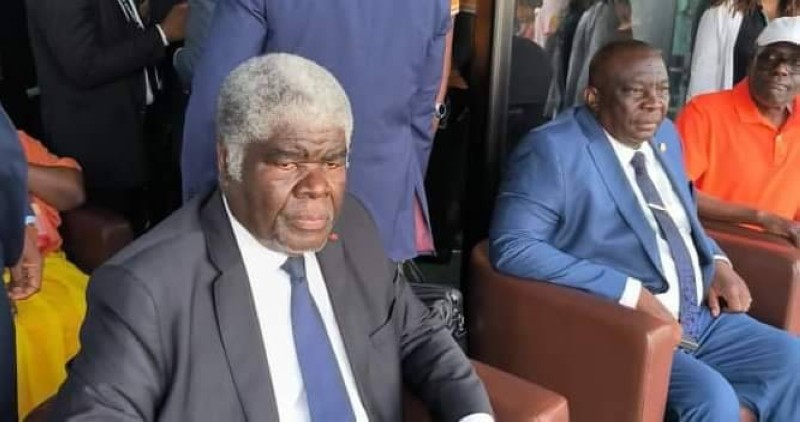 Le premier ministre, Robert Beugré Mambé 