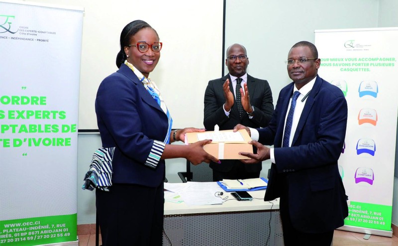 Une nouvelle ère s’ouvre au sein de l’Ordre des experts-comptables de Côte d’Ivoire avec la prise de fonction de Pascale Guéi-Ecaré. (Photo : Honoré Bosson)
