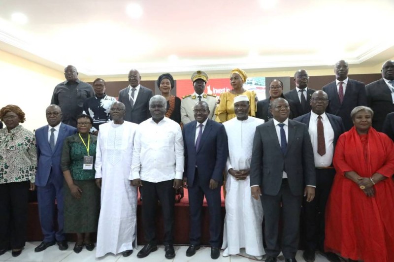 Le Premier ministre, Robert Beugré Mambé, accompagné de plusieurs membres du gouvernement, a vanté le potentiel économique de la région du Poro. (Ph: Dr)