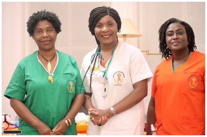 De gauche à droite : Raymond Potey, infirmière spécialisée en Ophtalmologie à Queen Mary’s Hospital de Londres ; Lydie Gnahoua, infirmière spécialisée des soins d'urgence à King's Collège Hospital de Londres ; Emma Sery, infirmière spécialisée en urgence sont respectivement vice-présidente, présidente et responsable du Service social de Ivorian association for health promotion United Kingdom's. (Ph: Dr)