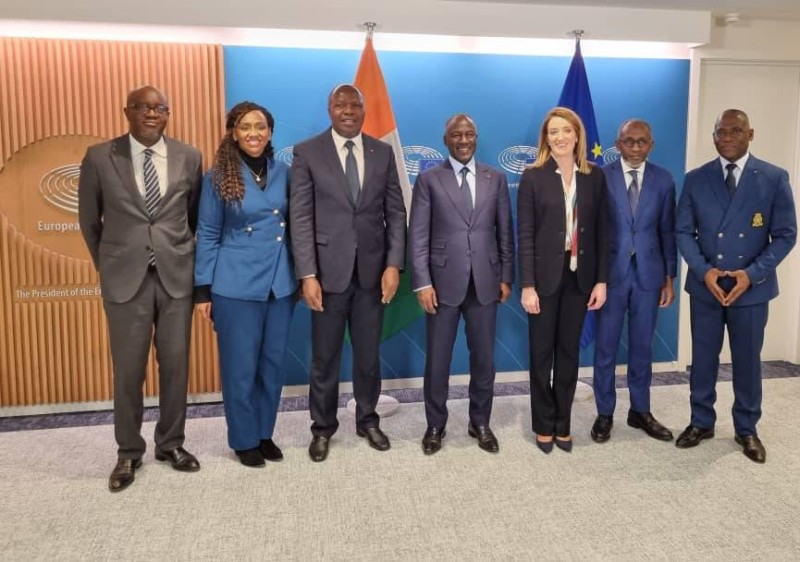 La délégation ivoirienne en compagnie avec la présidente parlementaire européen (DR)