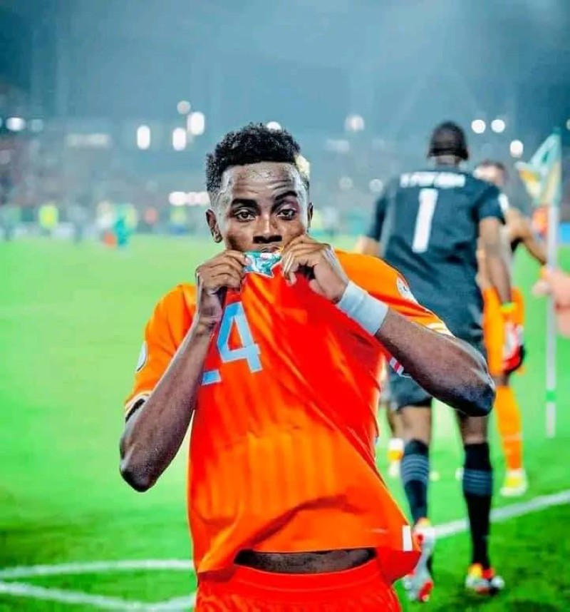 Le joueur Simon Adingra. (DR)