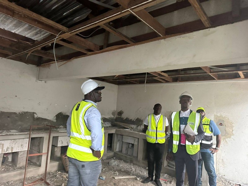 visite de chantier  des laboratoires. (DR)
