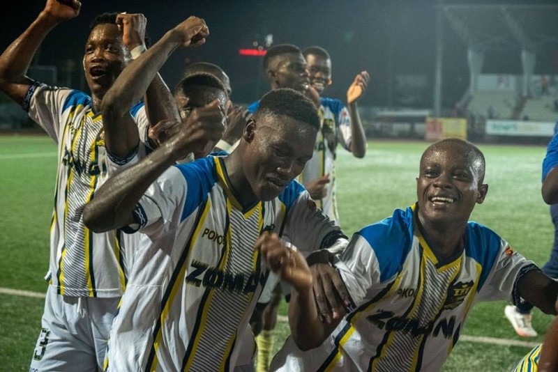 La joie des joueurs de Zoman Fc après leur victoire contre le Stella. (Ph: Dr)