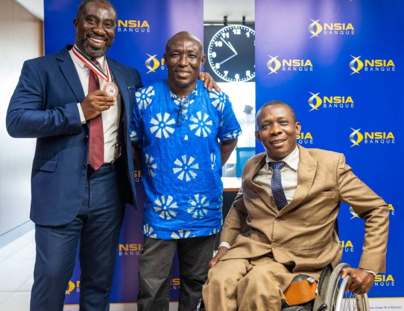 Kouamé Kouadio (au centre) espère encore un soutien pour la préparation des Jeux Paralympiques au mois d’aout prochain de Paris. 