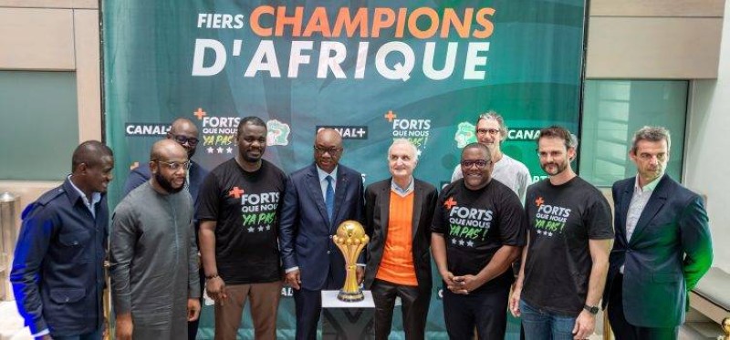 Le trophée de la CAN chez Canal+ Côte d'Ivoire