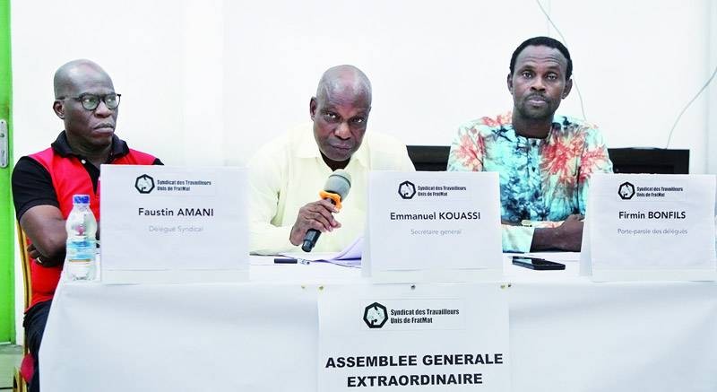 Responsables syndicaux et travailleurs ont pu interagir sur les différents points à l'ordre du jour. (Ph: Joséphine Kouadio)
