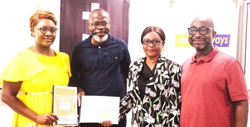 Les deux associations de journalistes sportifs ivoiriens ainsi qu'une représentante du ministère des Sports ont été témoins de la publication du résultat de l'enquête de satisfaction. (Ph: Dr)