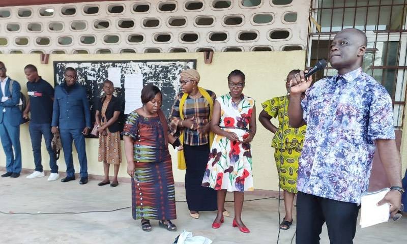 Les enseignants ont accordé leur pardon aux élèves du lycée moderne de Cocody. (Ph: Dr)