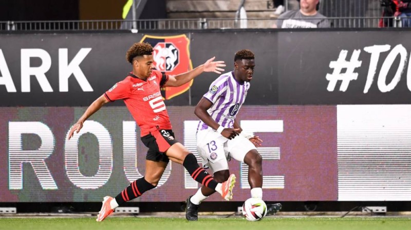 Désiré Doué en rouge a été celui qui a inscrit le premier but du match. (Ph: Dr)