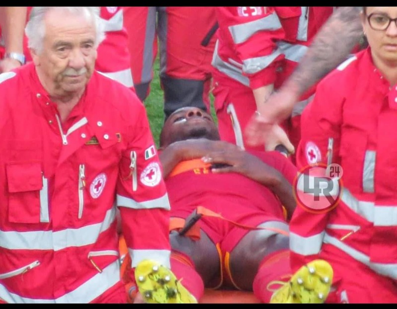 Evan N'Dika a été évacué sur civière. (Dr)