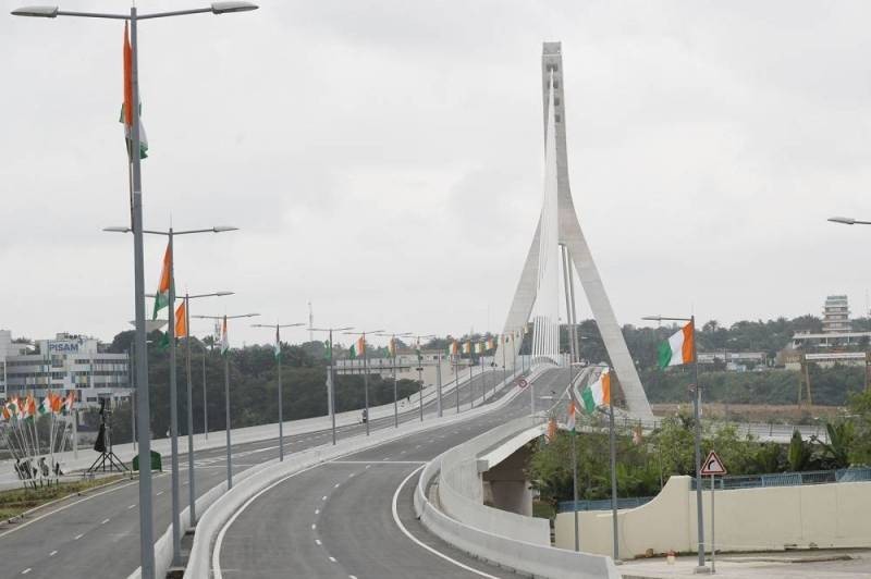 Une vue du pont à haubans reliant le Plateau à Cocody (Abidjan). (Ph: Dr)
