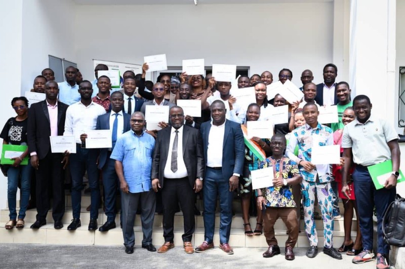Pendant 48 heures, 50 jeunes ont été formés sur la bonne maîtrise de planification, de suivi-évaluation et rapport axé sur les résultats. ( PHOTO DR)