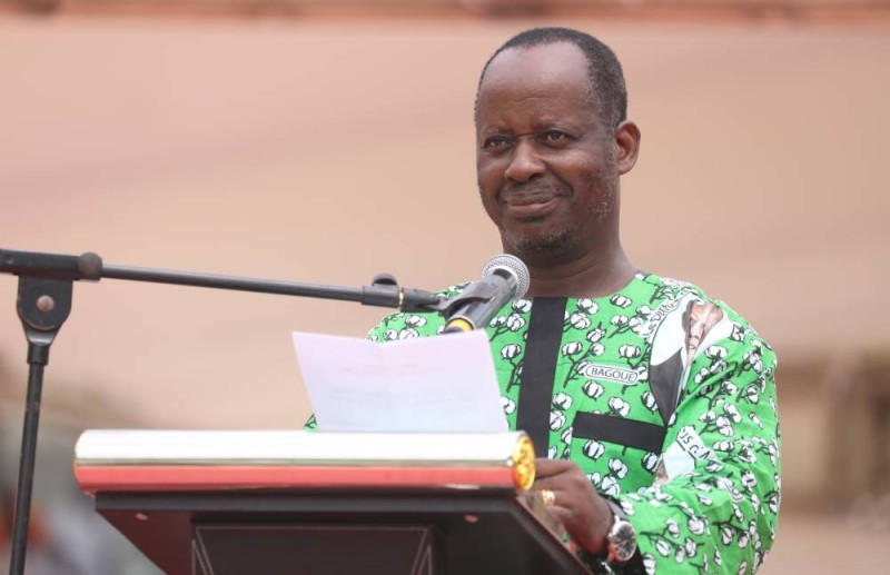L'honorable Issa Plé lit la motion (Photo Abdoulaye Coulibaly 