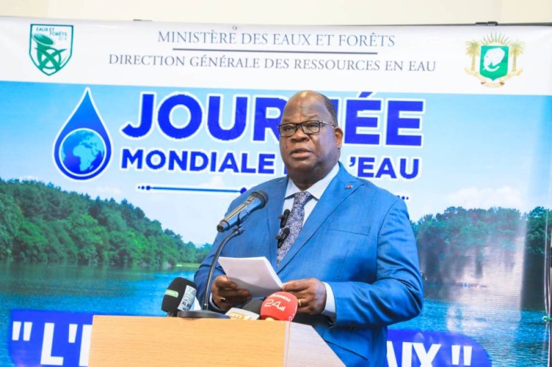 Le ministre des Eaux et ForêtsLaurent Tchagba