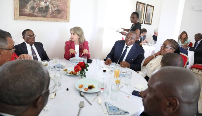 Le président du Cesc, le ministre de la Communication et de la francophonie et des diplomates ont pris part à cette cérémonie. (Véronique Dadié)