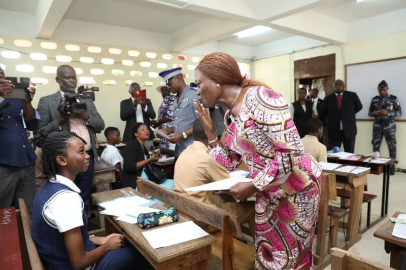 Le ministre de l'Education nationale et de l'Alphabétisation, Mariatou Koné, a encouragé les élèves à produire de meilleurs résultats. (Ph: Honoré Bosson)