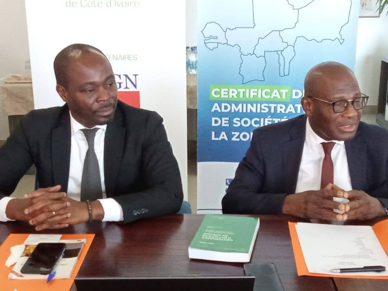 Le vice-président de l'Inad-ci (à droite) a annoncé le début des inscriptions. (Ph: Bavane)