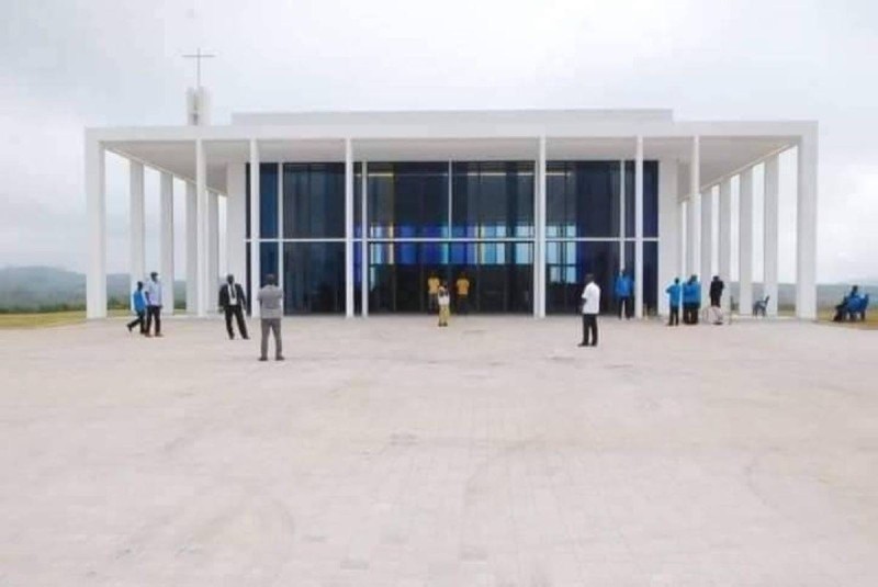 C'est au sous-sol de cette chapelle que repose à jamais le Président Bédié. (Ph: Dr)