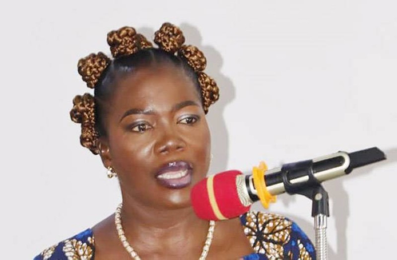 Brigitte Gbadi a dédicacé son premier ouvrage. (Ph: Dr)