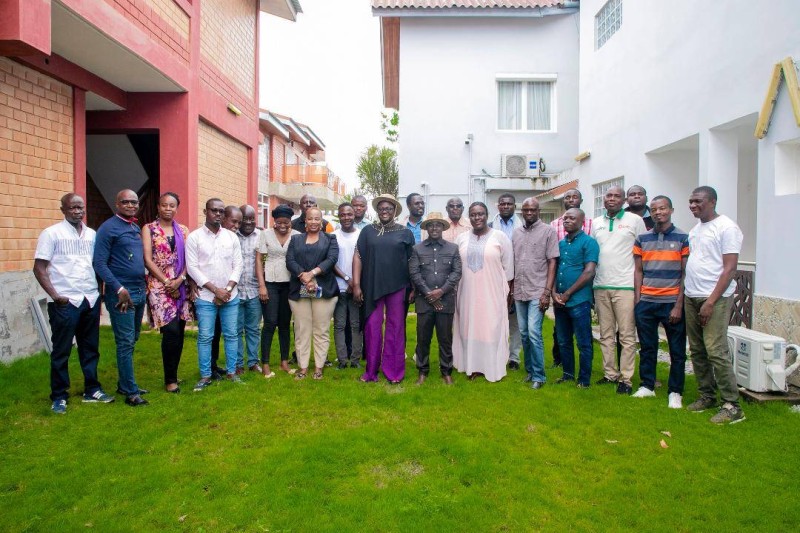 Photo de famille des personnes formées. (DR)