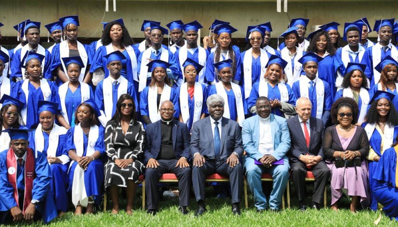 120 étudiants célébrés au cours de la sortie de promotion au Cerap.