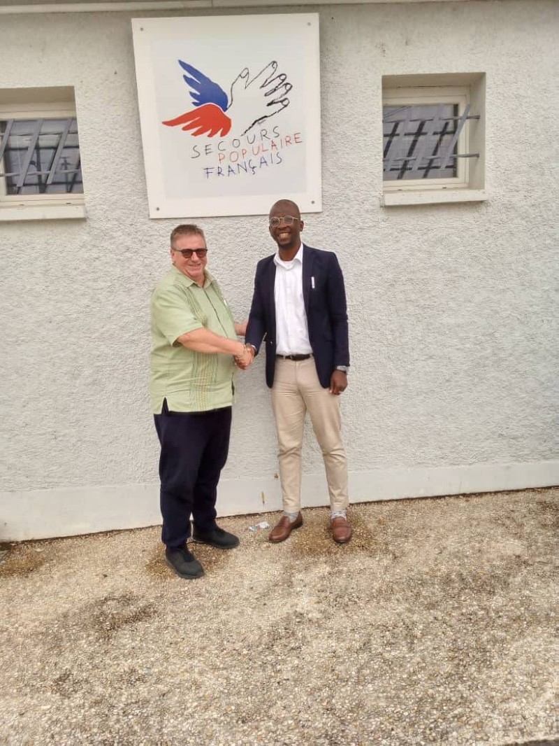 Les deux patrons d'Ong se félicitent des échanges (Photo DR)
