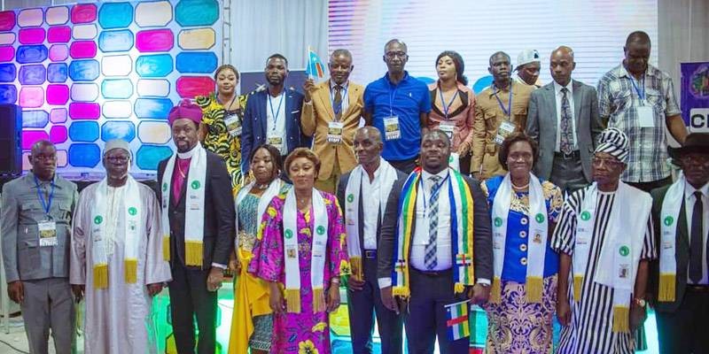 Les élus de la soirée de gala ont été honorés par le Comité international de solidarité africaine. (Ph: Dr)