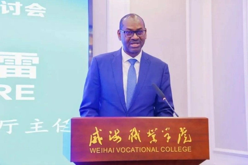 La délégation du Metfpa, Sangaré Moustapha et ses collaborateurs effectué une mission d’une dizaine de jours en Chine. Ils ont visité plusieurs villes de l’Empire du Milieu. (DR)