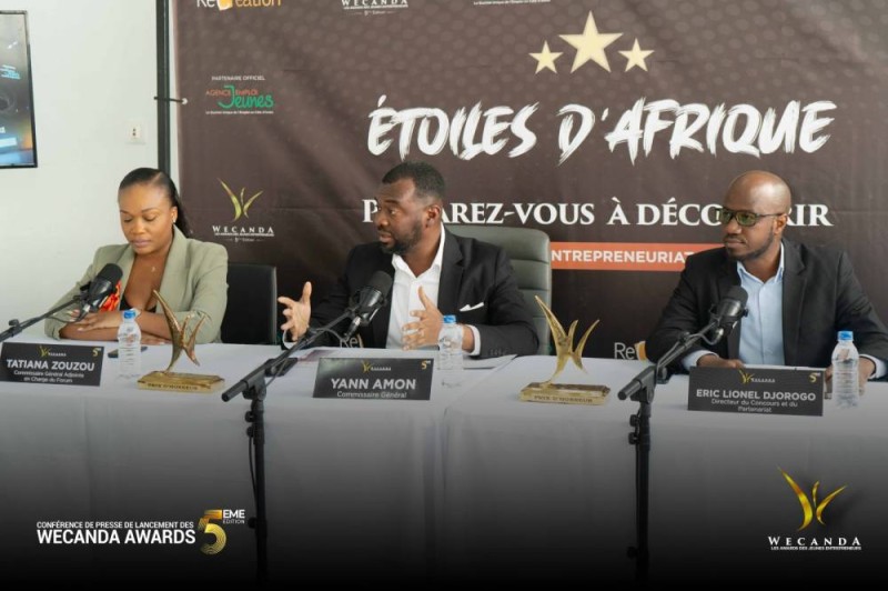 Il s’agira à travers cette édition, selon le commissaire général Yann Amon (au centre), de mettre en lumière les jeunes entrepreneurs afin qu’ils soient capables de briller aussi longtemps. (Dr)