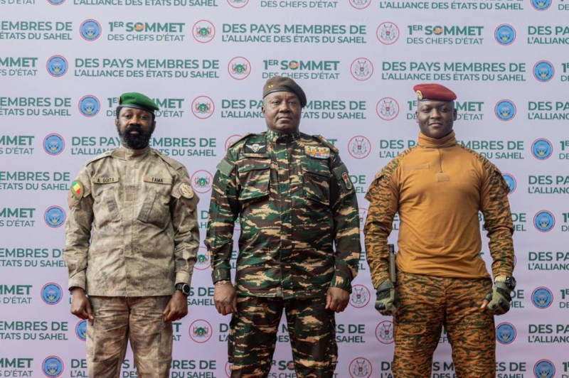 Les trois dirigeants burkinabè, malien et nigérien