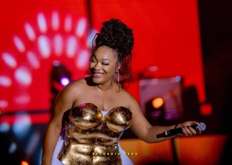 L'artiste Josey a enflammé le Parc des expositions lors de son concert. (Ph: Dr)