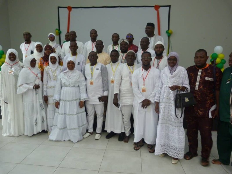 Photo de famille des membres de l'Ajmci