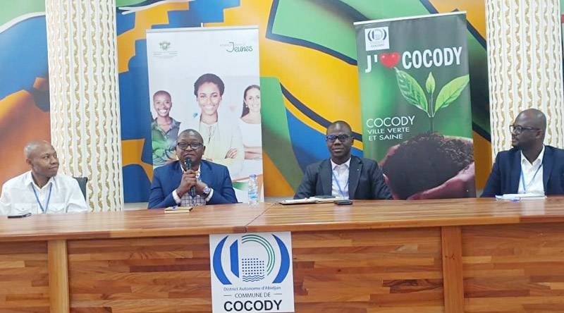 La municipalité de Cocody a offert un espace d’échange aux jeunes diplômés. (Ph: Dr)