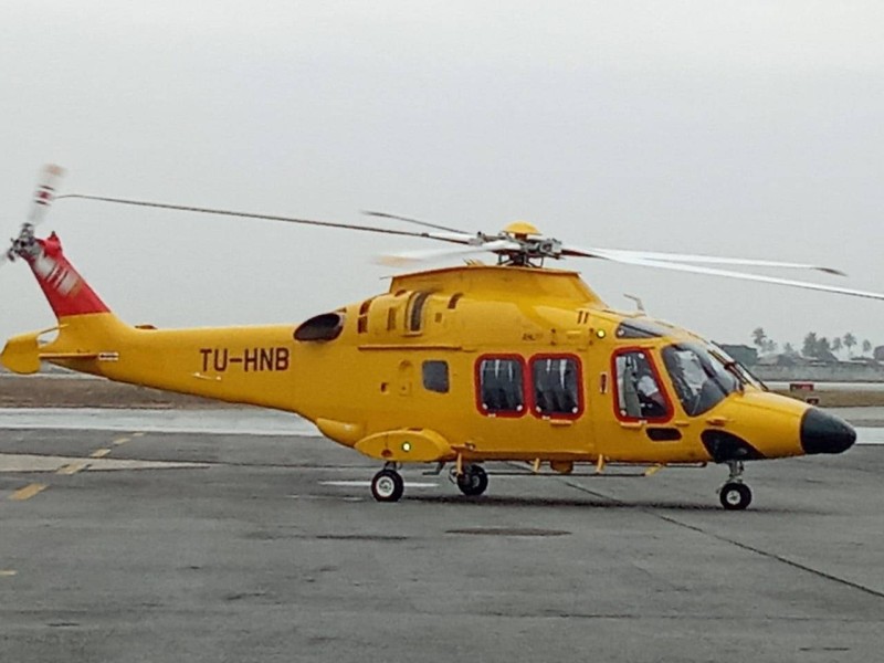 Un hélicoptère au service des industries pétrolières (Photo Bavane)