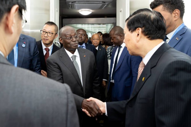 Le vice-Président ivoirien accueilli par les officiels chinois. (Ph: Dr)