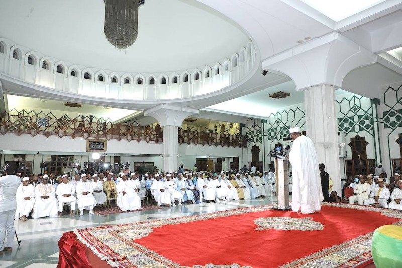 ceremonie-officielle-de-celebration-du-maoulid-2022-a-la-grande-mosquee-de-_f5oqndoi7ti