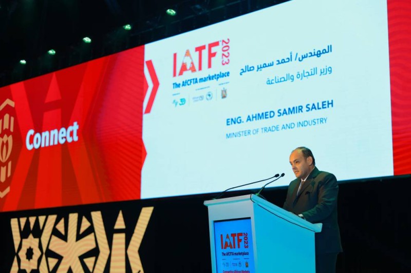 M. Ahmed Samir Saleh, Ministre du Commerce etde l'Industrie d'Egypte