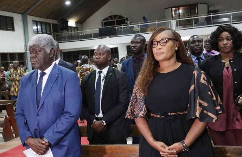 Le Premier ministre, Beugré Mambé, a, au nom du Chef de l’État, Alassane Ouattara, apporté le réconfort de la nation aux familles endeuillées. (Ph: Julien Monsan)
