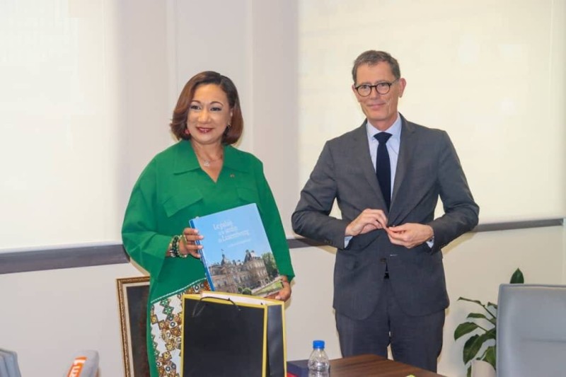 La ministre ivoirienne de la culture et son hôte français (DR)