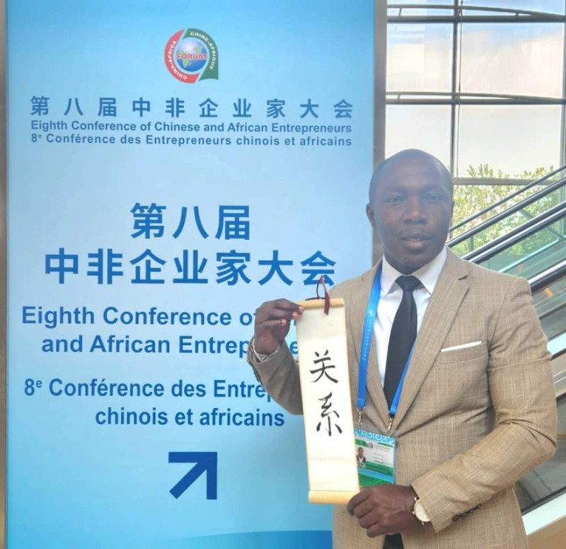 en marge du Sommet 2024 du Forum sur la Coopération Sino-Africaine organisé du 4 au 6 septembre 2024, à Beijing, en sa qualité de directeur général de Sino-AfriqueMag, M. Kichiedou a initié une série de visio-conférence dénommée ” Les rendez-vous du Focac”. (DR)