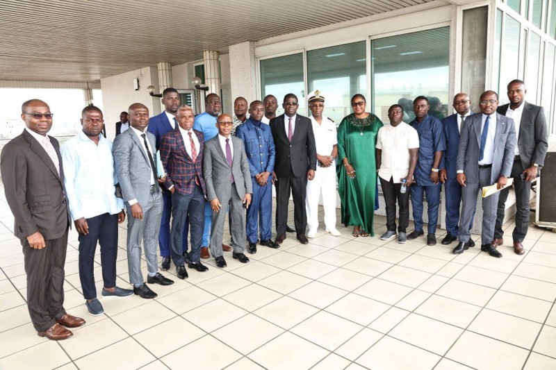 Les membres du Syndicat de la nouvelle génération des transitaires et importateurs de véhicules d'occasion de Côte d'Ivoire. (Ph: Dr)