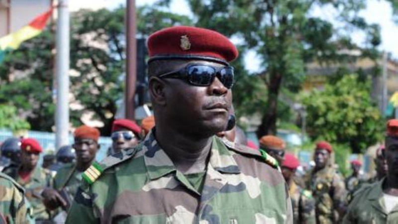 Le colonel Jean-Claude Pivi, ici présent le 2 octobre 2009 sur la place des Martyrs de Conakry lors des cérémonies marquant le 51e anniversaire de l'indépendance. © Seyllou Diallo / AFP