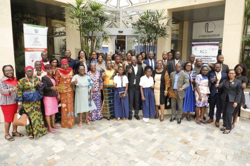 Dr Koffi Christophe, conseiller technique, représentant la ministre de l’Éducation nationale et de l’Alphabétisation, à la clôture de cette rencontre, a félicité la Deeg.(DR)