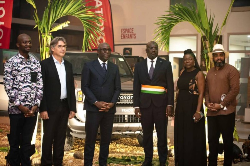 Lancement des éditions Luxury, Adventure
