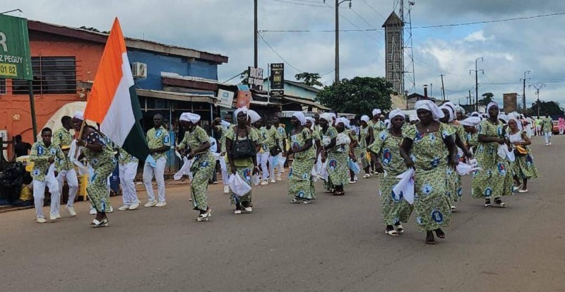 Les membres de ladite Église ont fait une possession. (DR) 